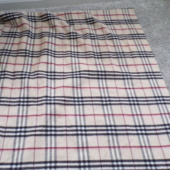 Plaid cashmere scarf - Picture 4 of 7